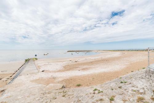 Maison Familiale Refaite A Neuf Avec Vue Sur Mer