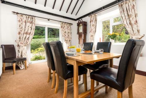 Sea View Cottage & Garden, Dunsley