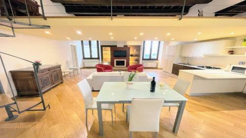 Apartamento Terrazza Duomo With Spectacular Views From 2 Large Terraces - Sleeps 6
