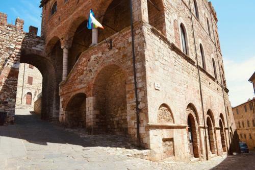 Casa In Pieno Centro Storico Suvereto