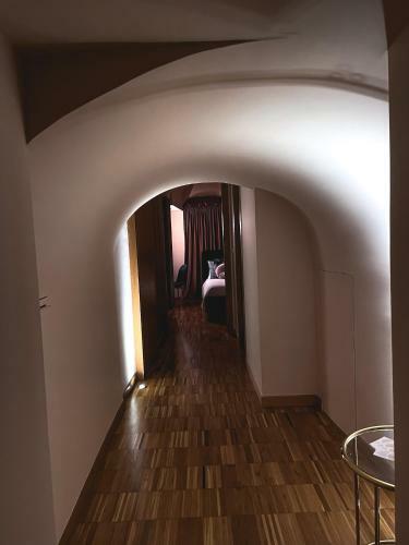 Rose Apartment