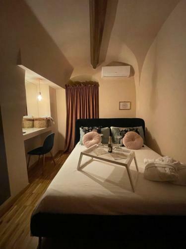 Rose Apartment