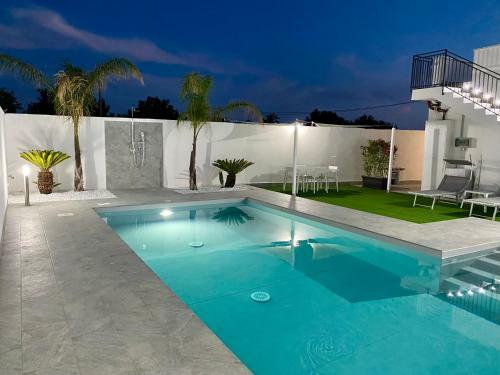 Katy's Holiday House, Private Villa