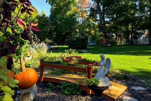 Vine Inn & Carriage House