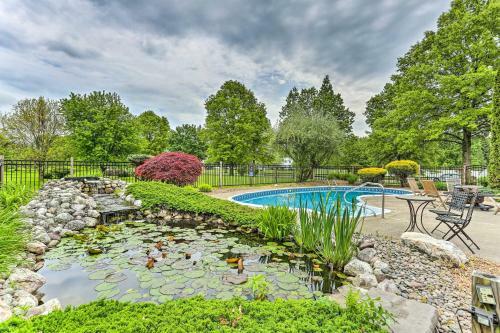 Gorgeous Montgomery Home With Seasonal Pool!