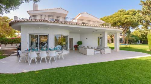 Villa Torium V�lez-m�laga By Ruralidays
