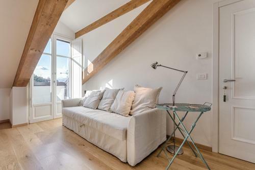 Apartamento Mansarda In Borgo Po