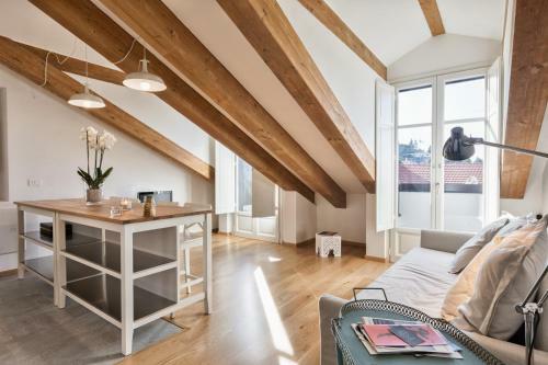 Apartamento Mansarda In Borgo Po