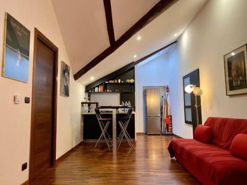 Modern Apartment Piazza Statuto Porta Susa Fs