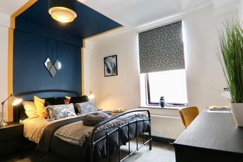 Spectacular 5 Bedroom Property