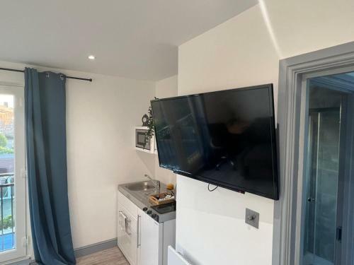 D Lovely Multi Use 1 Bed Loft Apartment With Free Parking
