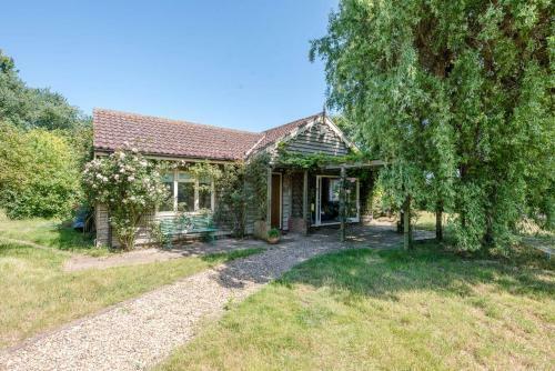 Ferry Corner Cottage Sudbourne Air Manage Suffolk