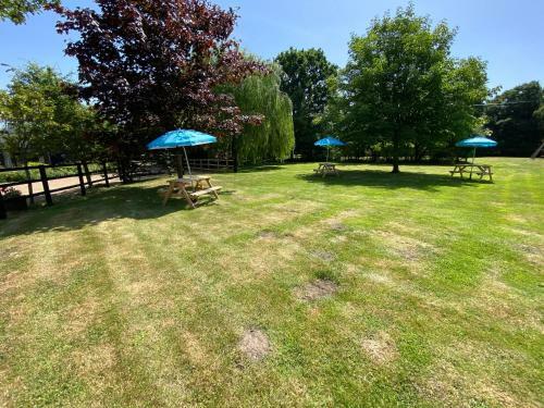 Stunning 4-bed Suffolk Barn In Brundish