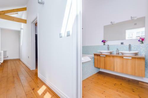 Villa Farm- A Luxury Holiday Home With Stunning Views