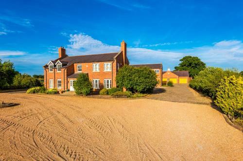 Villa Farm- A Luxury Holiday Home With Stunning Views
