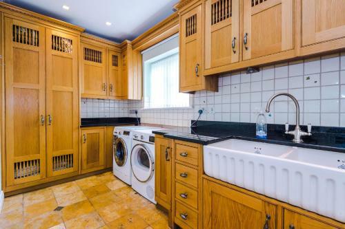 Villa Farm- A Luxury Holiday Home With Stunning Views