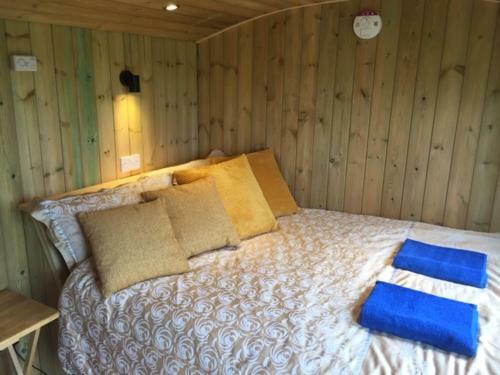 Apartamento The Shepherd's Hut With Swimming Pool