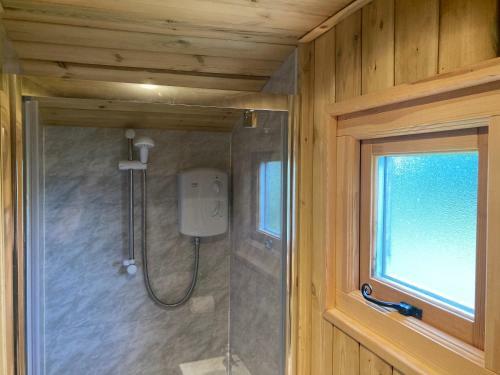 Apartamento The Shepherd's Hut With Swimming Pool