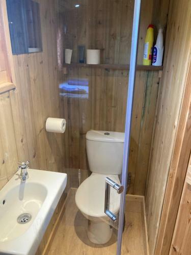 Apartamento The Shepherd's Hut With Swimming Pool