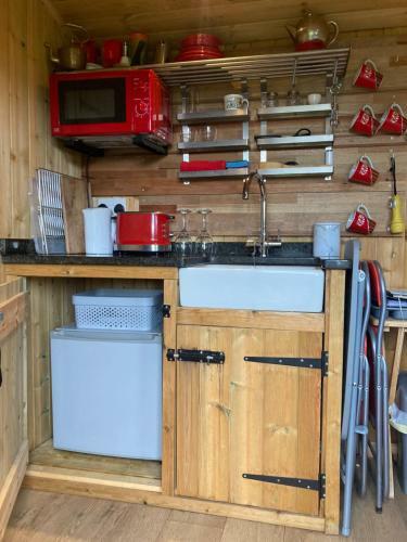 Apartamento The Shepherd's Hut With Swimming Pool