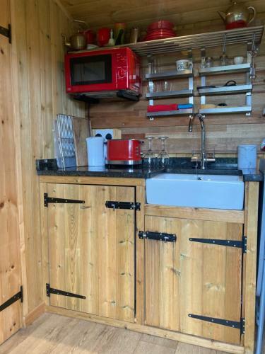 Apartamento The Shepherd's Hut With Swimming Pool