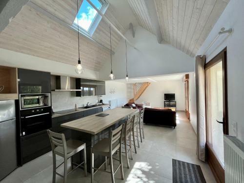 Maison Chaleureuse Avec Parking, Jardin, Terrasse