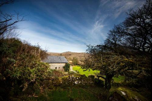 Vixen Tor Farm - Beautiful Barn With Stunning Views Across Dartmoor In Devon