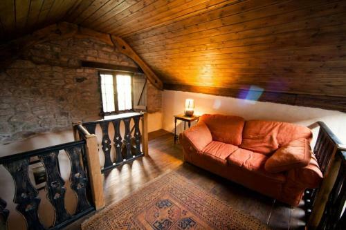 Vixen Tor Farm - Beautiful Barn With Stunning Views Across Dartmoor In Devon