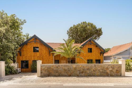 Villa Les Cabanes Du Huga 3