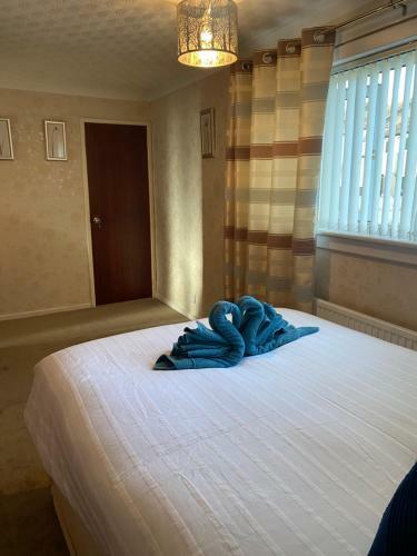 Dunfermline, 2 Bedroom Home With Free Parking