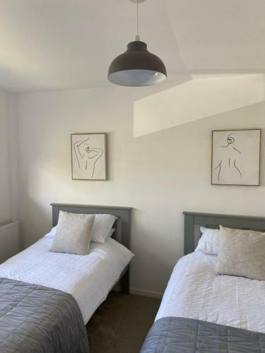 Newly Refurbished 2 Bed Apartment