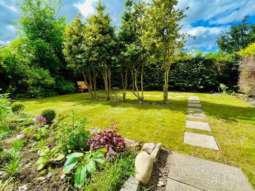 3 Bedroom Detached Home With Garden