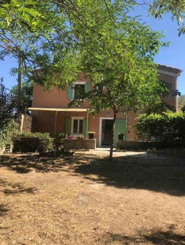 Villa Charmante Bastide Au Calme, Proche De La Mer.