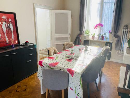 Hostal Charmante Chambre D?h�tes Pour 4 Pers Proche De Bagnoles De L?orne