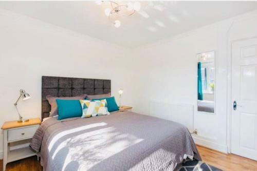 Lovely One Bed Apartment With Free Parking
