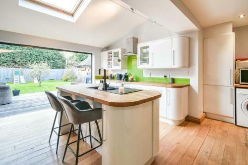 Dandy House