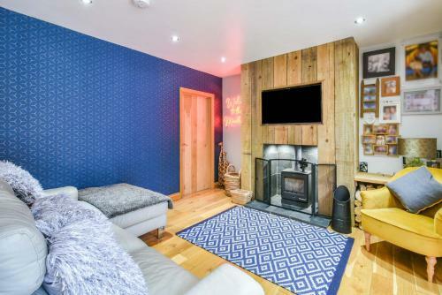 Dandy House