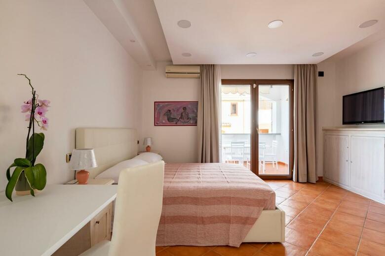Hostal Arbatax Rent Home Srls