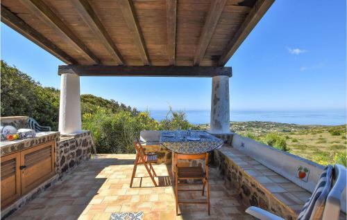 Awesome Home In Ustica With Wifi