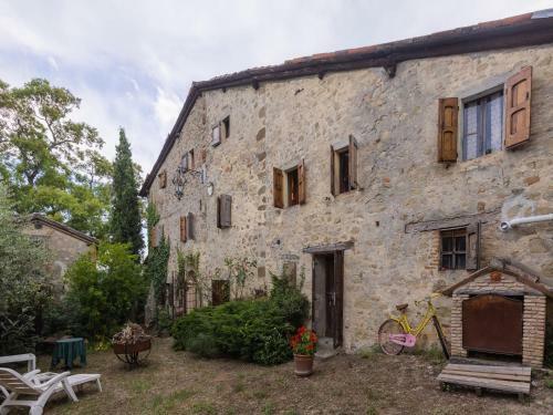 Cheerful Holiday Home In Vergato With Garden