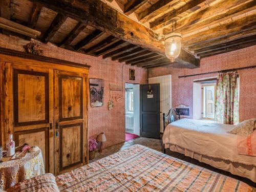 Cheerful Holiday Home In Vergato With Garden