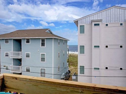 Sunsaltsand Lakefront 2br Condo Sleeps 6 Beachview