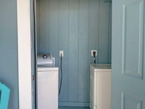 Lakefront Top Floor Beach View 2br Sleeps 6