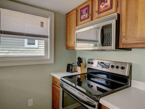 2br Sleeps 6 Lakefront Oceanview Boardwalk Access