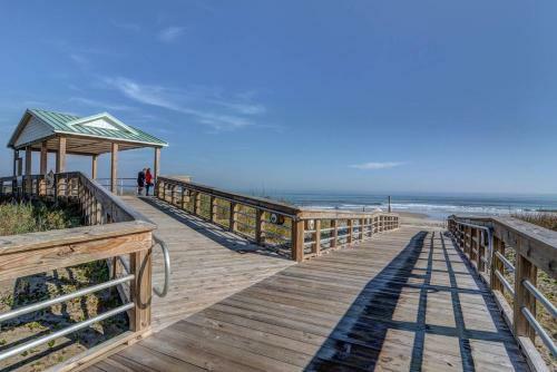 2br 2ba Lakefront Dowtown Beachview Sleeps 6