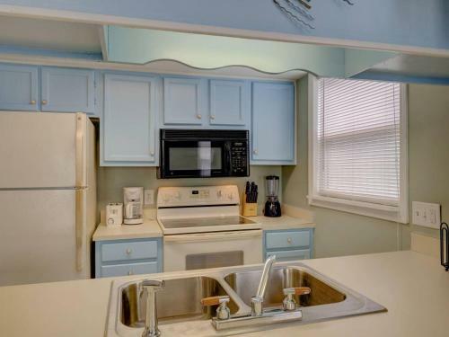 Lakefront Beachview 2br Condo Sleep 6 Close To Boardwalk