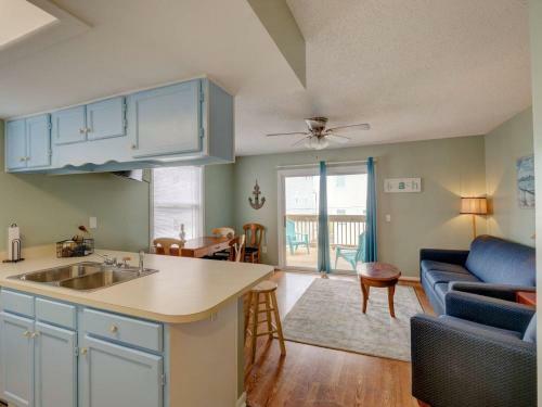 Lakefront Beachview 2br Condo Sleep 6 Close To Boardwalk