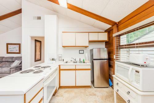 Timber Lodge -501