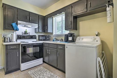 Centrally Located Durham House With Fire Pit!