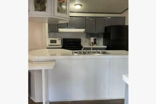 Beautiful Home Fully Remodeled Entire Home